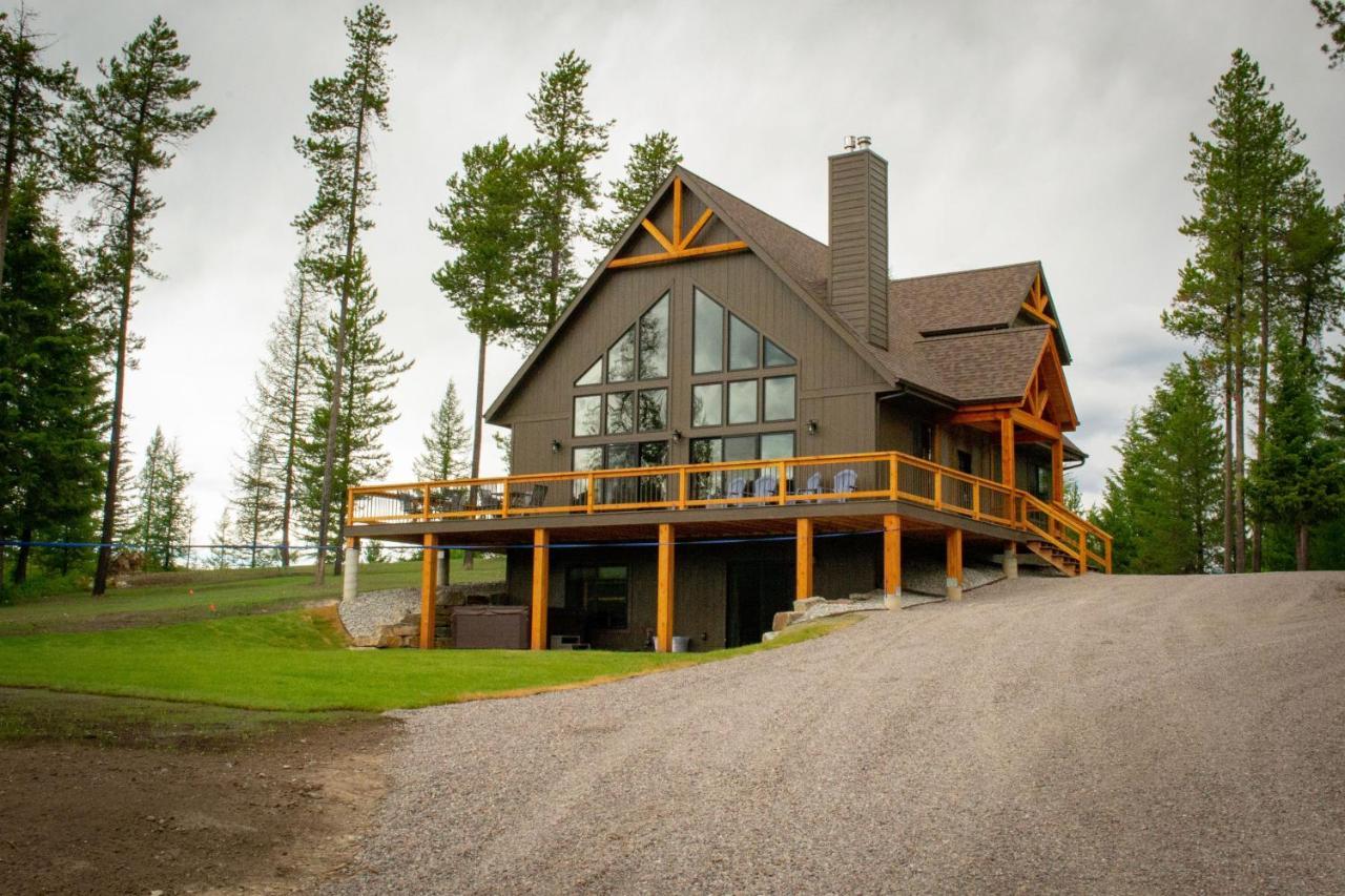 Glacier Homestead Coram 외부 사진