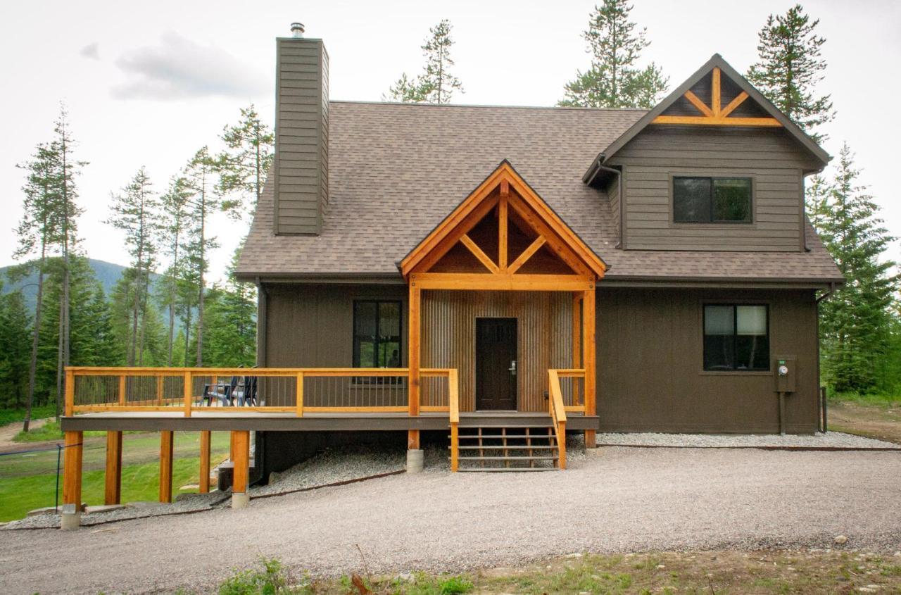 Glacier Homestead Coram 외부 사진